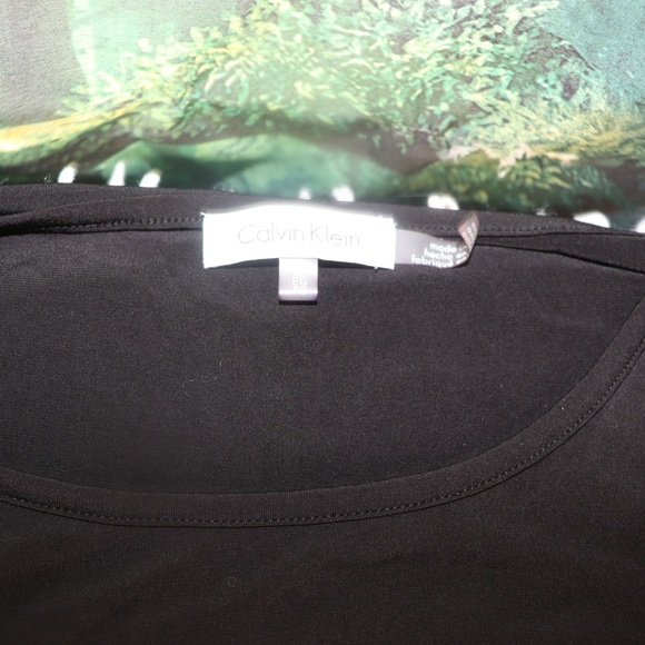 Women’s Calvin Klein Quarter Sleeve Blouse - Picture 2 of 3